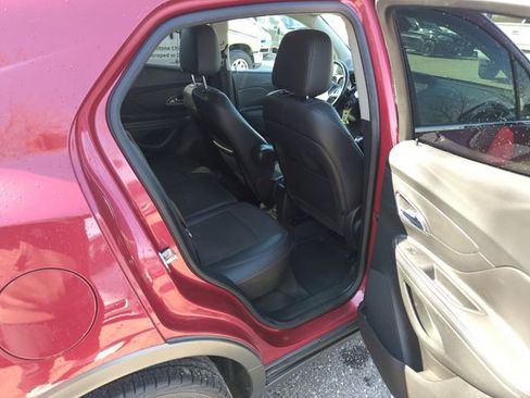 Used 2016 Buick Encore Convenience FWD image 18