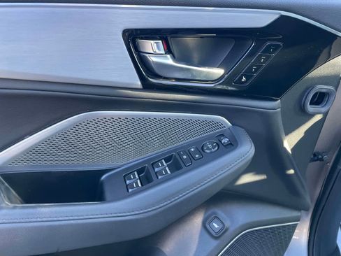 Used 2023 Acura MDX SH-AWD image 20