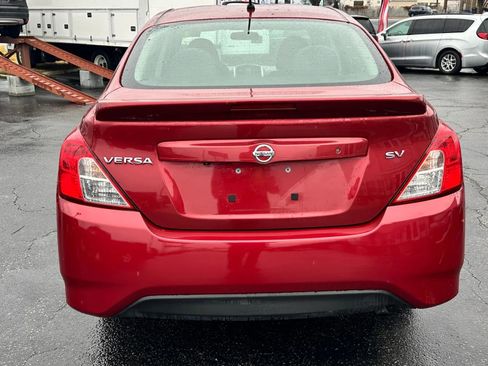 Used 2019 Nissan Versa SV image 6