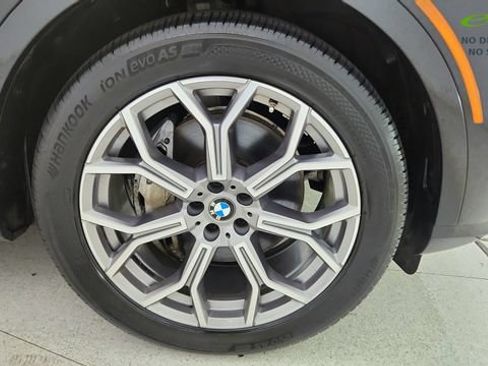 Used 2025 BMW X7 xDrive40i w/ Premium Package AWD/4WD image 67