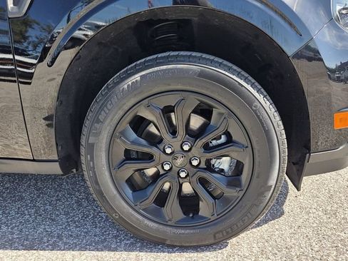 Certified 2023 Ford Maverick XLT w/ Black Appearance Package FWD image 12