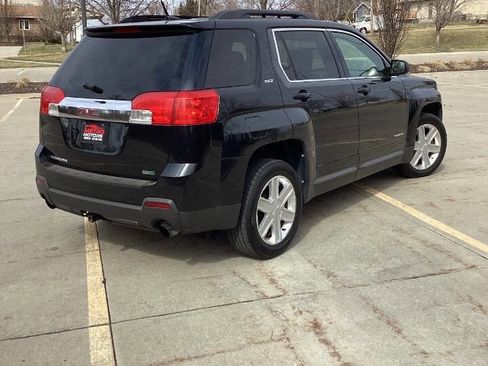 Used 2011 GMC Terrain SLT image 4