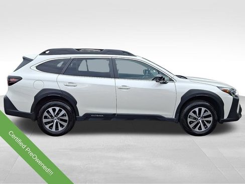 Used 2025 Subaru Outback Premium AWD/4WD image 7