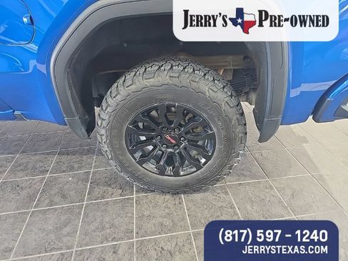 Used 2023 GMC Sierra 1500 AT4X AWD/4WD image 8