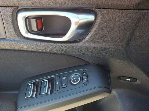 Used 2023 Honda Civic Sport image 12