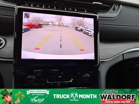 New 2025 Jeep Grand Cherokee Limited image 15