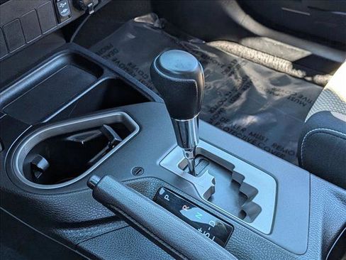 Used 2017 Toyota RAV4 XLE image 12