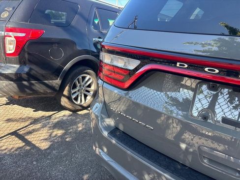 Used 2024 Dodge Durango GT RWD image 11