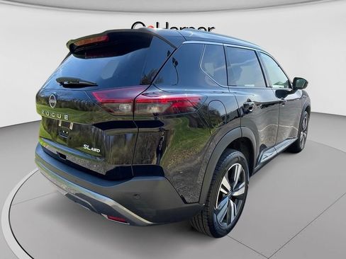 Used 2023 Nissan Rogue SL AWD/4WD image 3