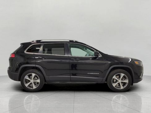 Used 2019 Jeep Cherokee Limited image 12