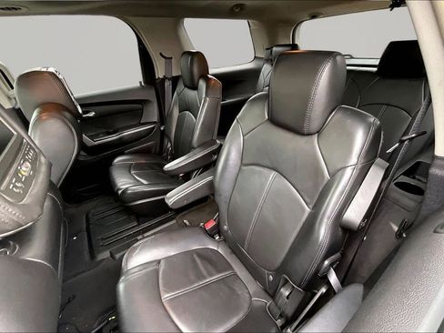 Used 2009 GMC Acadia SLT image 23