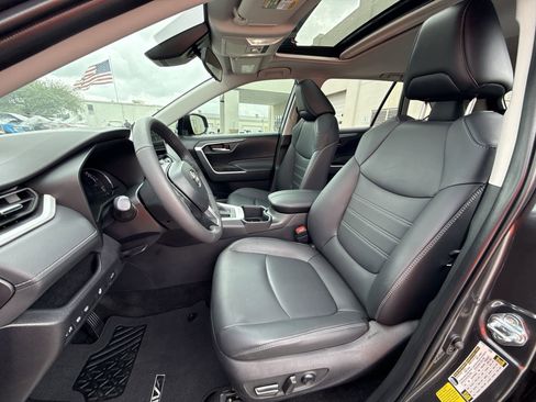 Used 2025 Toyota RAV4 XLE Premium w/ Weather Package AWD/4WD image 13