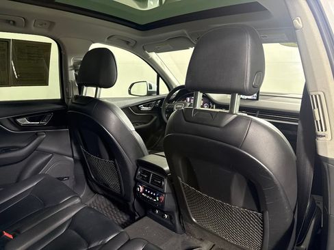 Used 2019 Audi Q7 3.0T Premium Plus w/ Premium Plus Package AWD/4WD image 25