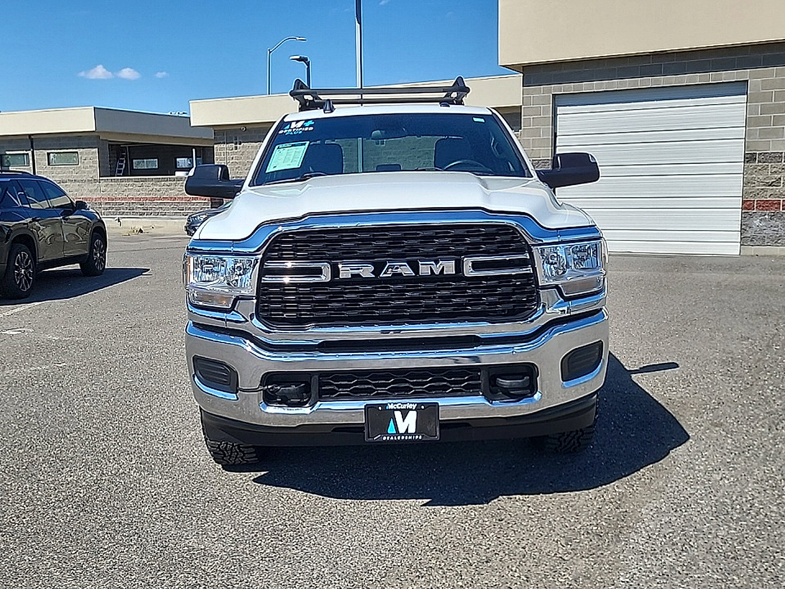 Used 2022 RAM 2500 Big Horn AWD/4WD image 2