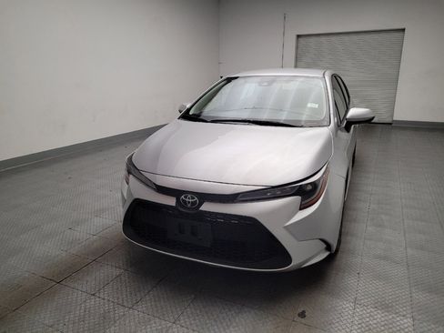 Used 2022 Toyota Corolla LE w/ Carpet Mat Package (TMS) FWD image 15