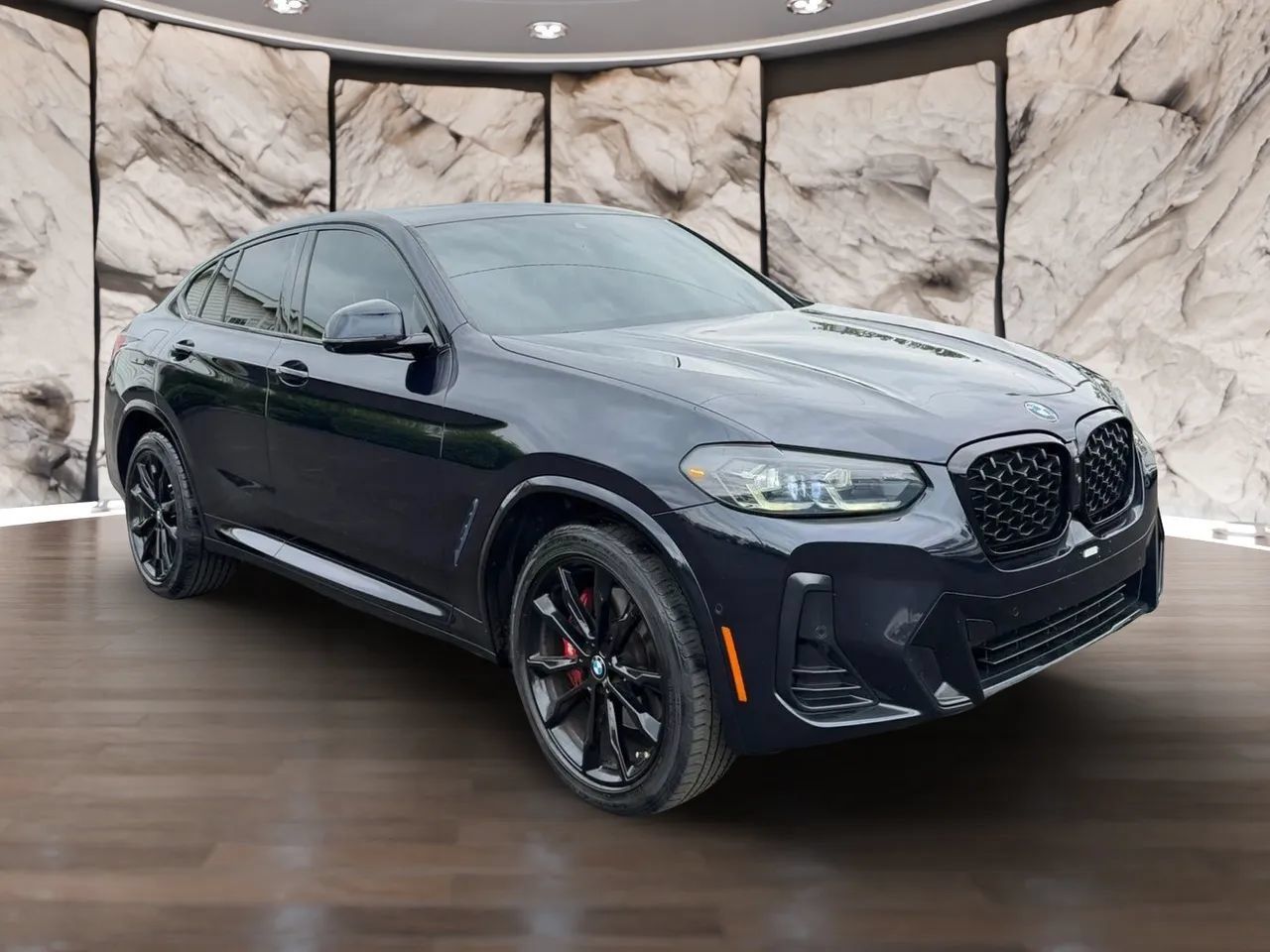 Used 2022 BMW X4 xDrive30i w/ M Sport Package AWD/4WD image 1