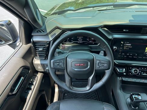 Used 2023 GMC Sierra 1500 AT4 w/ AT4 Premium Package AWD/4WD image 31
