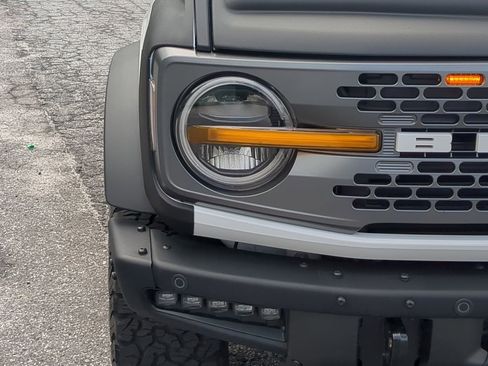 Certified 2024 Ford Bronco Badlands image 8