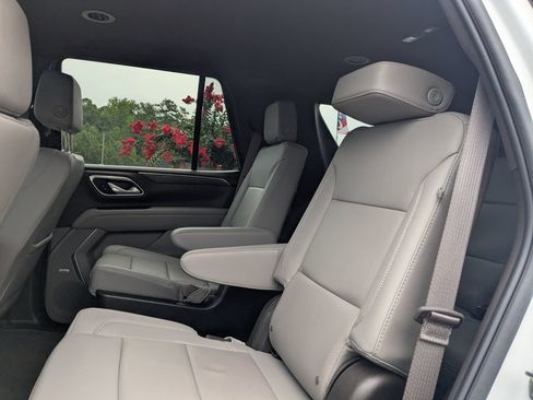 Used 2023 Chevrolet Tahoe Z71 w/ Z71 Off-Road Package AWD/4WD image 25