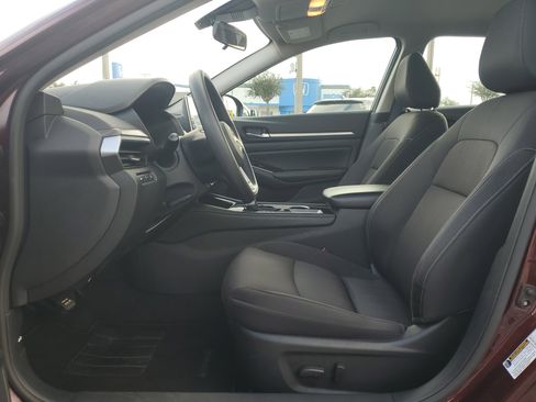 Used 2023 Nissan Altima 2.5 SV image 14