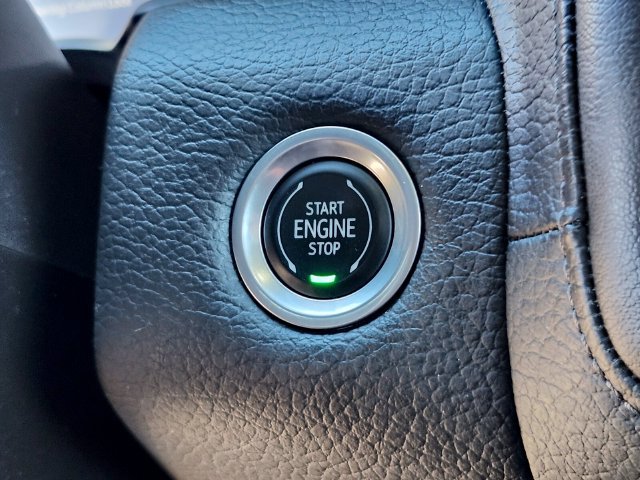 Used 2021 GMC Yukon Denali w/ Denali Ultimate Package AWD/4WD image 26