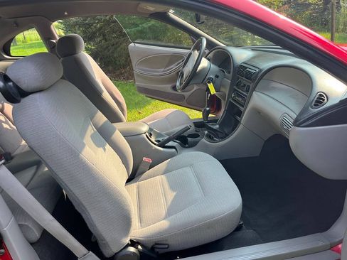 Used 2000 Ford Mustang Coupe RWD image 5