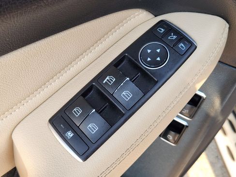 Used 2017 Mercedes-Benz GLS 450 4MATIC w/ Premium Package image 31