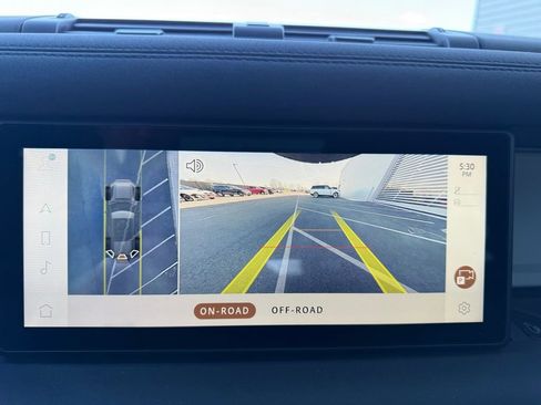 Used 2023 Land Rover Defender 110 X-Dynamic SE image 36