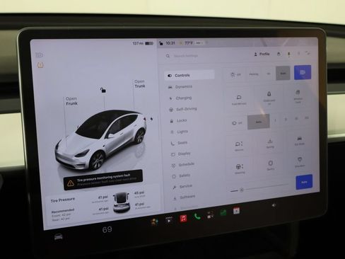 Used 2022 Tesla Model Y Long Range AWD/4WD image 26