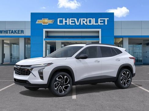 New 2026 Chevrolet Trax RS w/ Sunroof Package FWD image 2