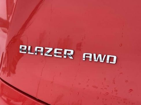 Used 2025 Chevrolet Blazer LT image 7