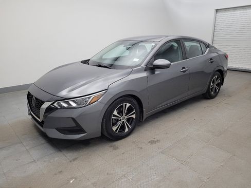 Used 2020 Nissan Sentra SV image 2
