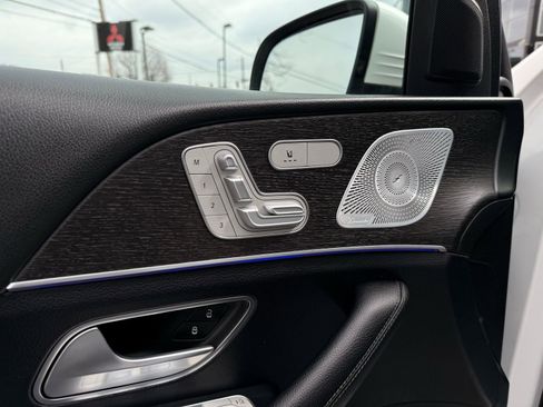 Used 2020 Mercedes-Benz GLE 350 4MATIC w/ Premium Package image 38