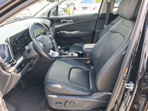 Used 2023 Kia Sportage EX FWD image 12