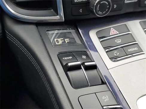 Used 2010 Porsche Panamera 4S image 28