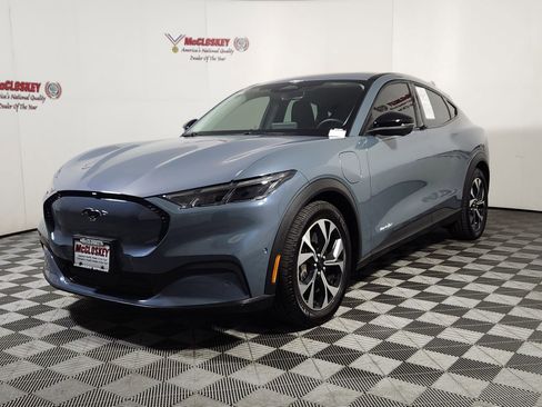 Used 2024 Ford Mustang Mach-E Select image 3