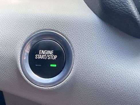 Used 2023 GMC Terrain SLT FWD image 12