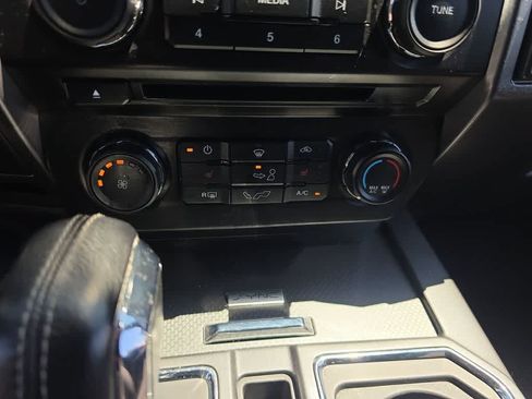 Used 2017 Ford F150 XLT w/ Equipment Group 302A Luxury AWD/4WD image 19