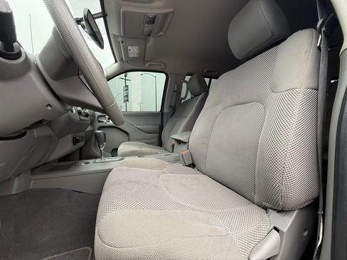 Used 2020 Nissan Frontier SV w/ Midnight Edition Floor Mats image 25