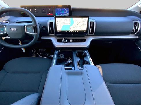 New 2025 Ford Expedition Active RWD image 12