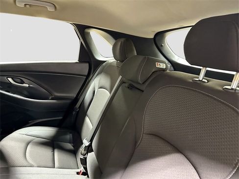 Used 2018 Hyundai Elantra GT image 24