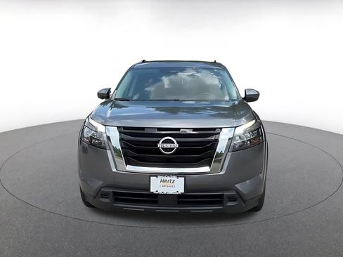 Used 2025 Nissan Pathfinder SV AWD/4WD image 4