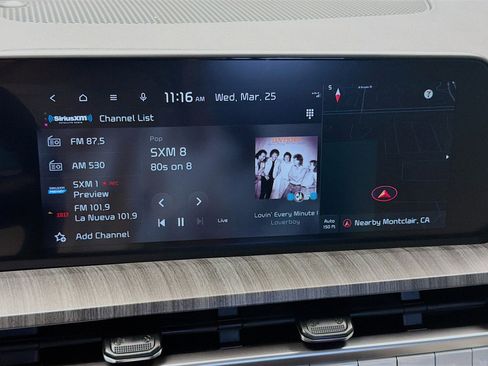 Used 2025 Kia Telluride EX w/ EX Captain's Chair Package image 9