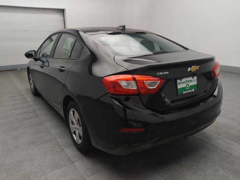 Used 2017 Chevrolet Cruze LS FWD image 5