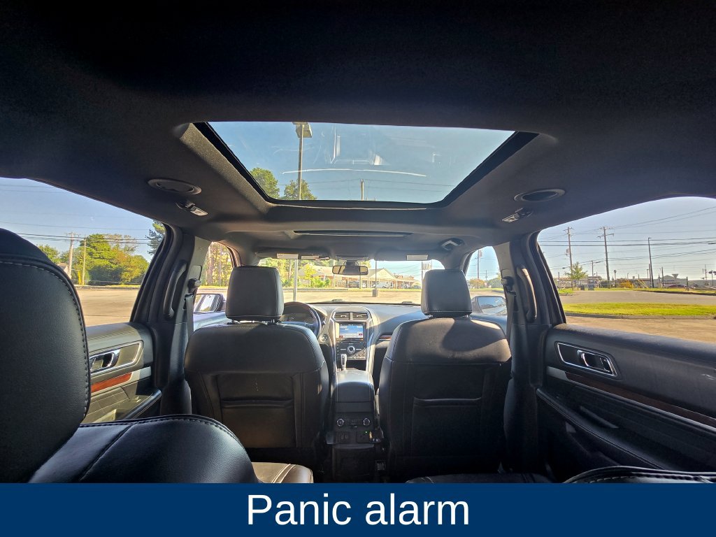 Used 2018 Ford Explorer Platinum AWD/4WD image 16