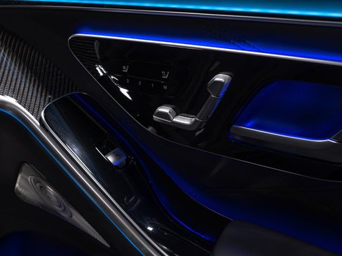 Used 2025 Mercedes-Benz S 63 AMG S image 51