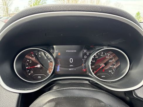 Used 2018 Jeep Compass Latitude w/ Popular Equipment Group image 27