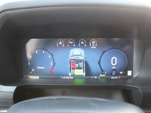 New 2025 Ford F150 XLT w/ Equipment Group 302A MID image 31