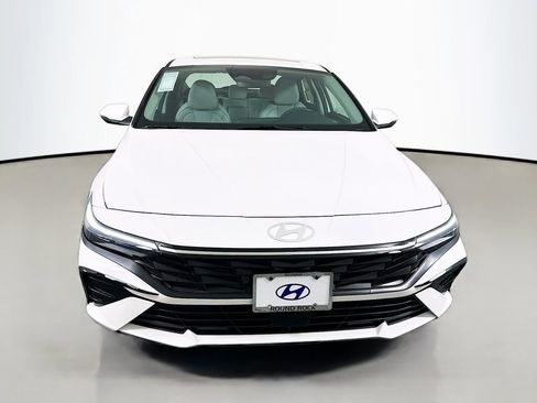 New 2025 Hyundai Elantra Limited image 2