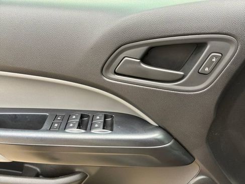 Used 2021 Chevrolet Colorado W/T w/ WT Convenience Package image 11